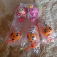 たまごっち カラフルマルチチャーム ガチャ いちごっち ふらわっち めめっち