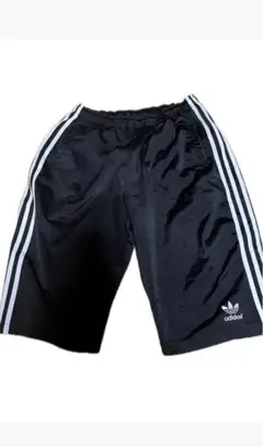 adidas 黒 ワイドパンツ 3本ライン