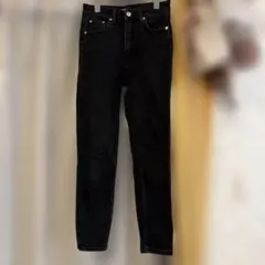ZARA ブラックスキニーデニム 34