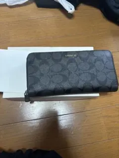 COACH ブラック