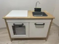 Item thumbnail for item cf4c5386-b654-415b-959f-f47697f81e3f