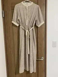 花柄ワンピース　ロングワンピース