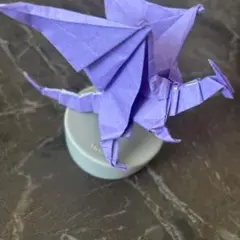 紫色のドラゴン家族