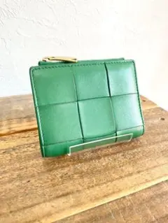 ボッテガヴェネタ マキシ イントレチャート カセット コンパクトウォレット 財布