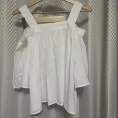 美品オフショルトップス
