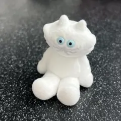 umao ガチャガチャ　マスコット　しろねこ