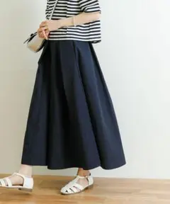 【美品】アーバンリサーチ ランダムタックボリュームスカート ネイビー
