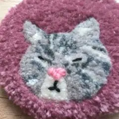 〘猫の顔〙ミニラグ・ミニマット約12cm　パンチニードル