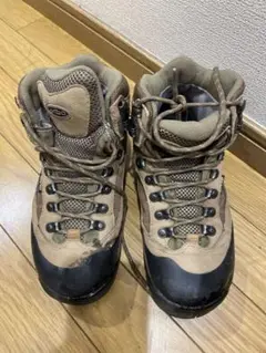 SIRIO 23.5トレッキングシューズ P.F.302 GORE-TEX