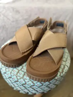 【美品】SHAKA ブラウン 厚底スポーツサンダル