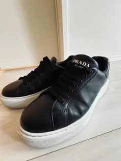 24時まで価格❗️PRADA プラダ スニーカー ブラック 7 1/2 26.5