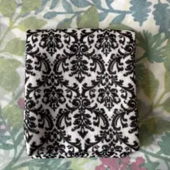 92♡2点で200円引き♪ 小物入れ　ダマスク柄
