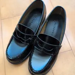 【美品・宅急便送料込み】CHARLES ローファー 23センチ