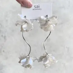シルバー 花びら ピアス イヤリング フラワー ブライダル 結婚式 大ぶり 白