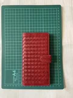 AQUOS SH-51B ケース 手帳編み込み　カラー赤のみ