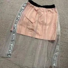 チュール付きスカート