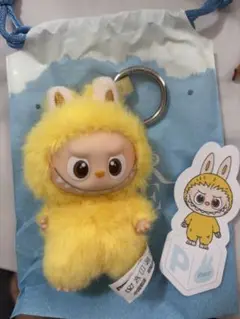 LABUBU ラブブ P イニシャル キーホルダー