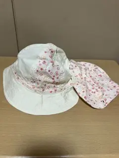 女の子　帽子　日除けがリボンになる