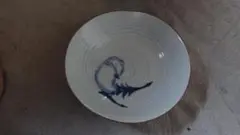 青い花柄 丸型皿
