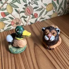 陶器製アヒルとライオンのミニチュアセット