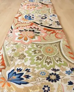 華やかな花柄 金糸袋帯