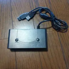 ゲームキューブ コントローラー接続タップ