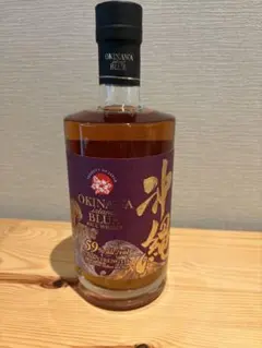 久米仙 鯨 オークバレル 樽原酒貯蔵開始年 1996年 50％ 700ml 適当な価格 久米仙 鯨 700ml 50％ 1996年 樽原酒貯蔵開始年