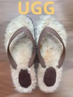 ❤️UGG フラッフィームートン❤️ビーチサンダル ボア5W 22.5 23