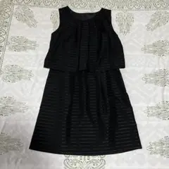 黒　ひざ丈ノースリーブワンピース　匿名配送