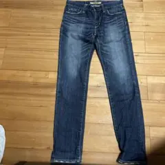 ストレートヴィンテージデニム