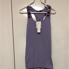 タンクトップ
