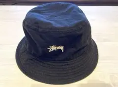 STUSSY ブラック バケットハット L/XL