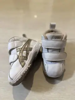 ASICS スクスク　ベビーシューズ ホワイトゴールド　13cm