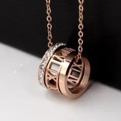 ネックレス トリプルリング ローマ数字 3連 リング ピンクゴールド ペンダント