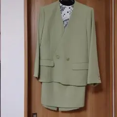 Item thumbnail for item 961df19c-eade-402f-8e7e-1989d1547f94