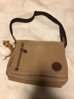 キャンバス製ベージュショルダーバッグ