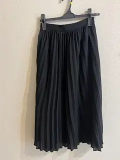 GU ブラック プリーツロングスカート