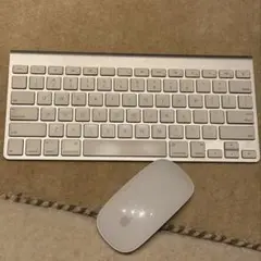 【正規品】Apple ワイヤレスキーボード（US）/マウス
