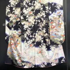 【和】10344c 着物 振袖 御所車・扇子・草花文様