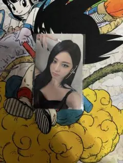 LE SSERAFIM weverse hot ラキドロ ユンジン