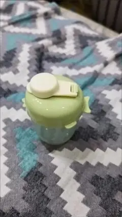 緑色 プラスチック 保存容器