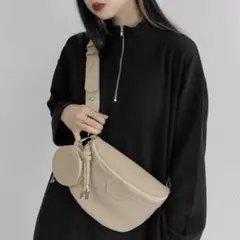 LVEU. ワンショルダーミニポーチバッグ