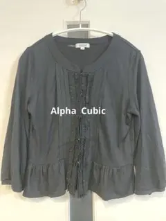 ALPHA CUBIC フリル付き黒トップス M