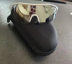 Under Armour スポーツサングラス シルバー