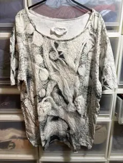 NOZOMIISHIGURO ノゾミイシグロ　全面プリントビックTシャツ