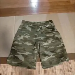 GAP 迷彩 ハーフパンツ