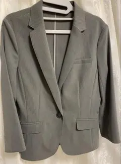 Item thumbnail for item ef356a1e-53e9-42f5-9caa-e2d67745b5a2