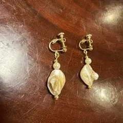 Item thumbnail for item 39a321a9-9b88-42db-86bf-fe4d14ee5052