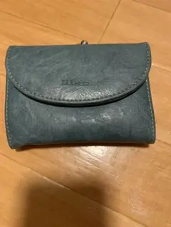 青い二つ折り財布 illan