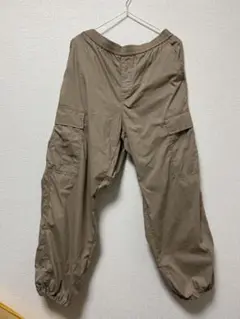 【UNIQLO】大人気完売　キャメル カーゴパンツ ゴムウエストLサイズ